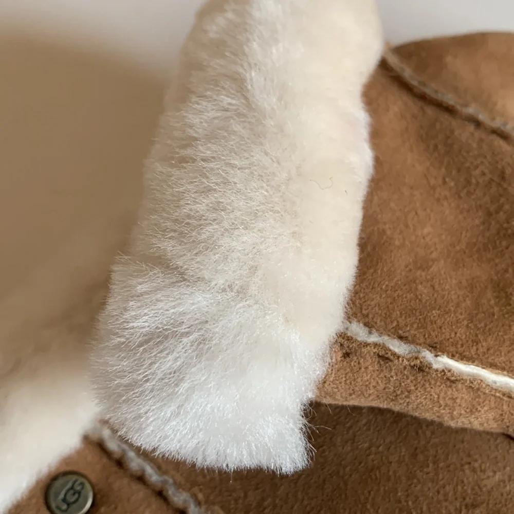 UGG Perforated Shearling Gloves